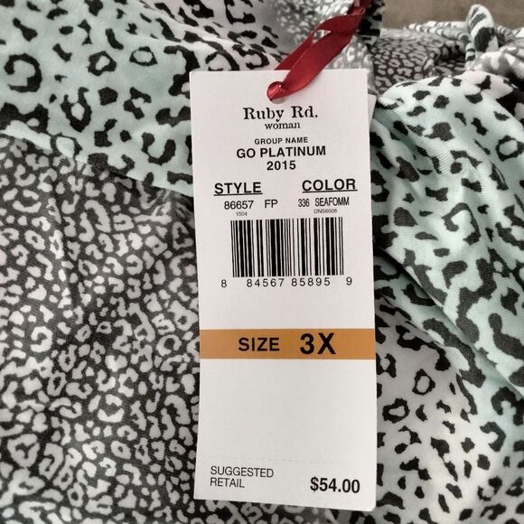 NEW Ruby Rd Leopard Print Women's Top Jeweled Neckline 3/4 Sleeve - Picture 8 of 9